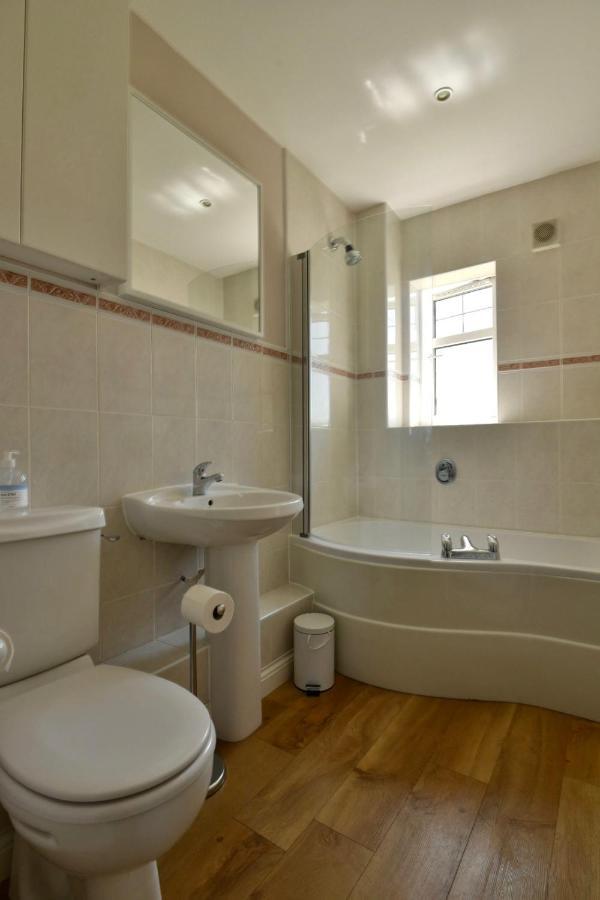 47 Wetherby Way, 3 Bedrooms, Sleeps 6, Easy Walk To Town, Parking, Self Catering, Great View Stratford-upon-Avon Exterior foto