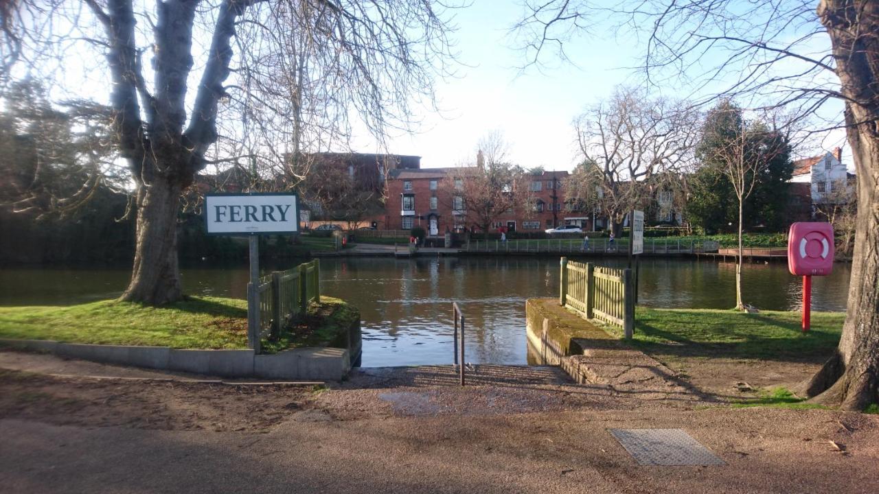 47 Wetherby Way, 3 Bedrooms, Sleeps 6, Easy Walk To Town, Parking, Self Catering, Great View Stratford-upon-Avon Exterior foto